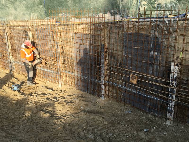 Réalisation de parois microberlinoises pour un projet de construction d’un ensemble immobilier à Istres, dans les Bouches du Rhône.